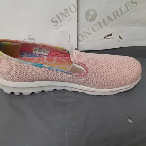 SKECHERS GO WALK PINK TRAINERS SIZE 7