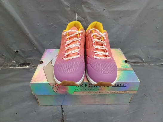 BOXED WOMENS SKECHERS AIR COOLED MEMORY FOAM TRAINERS SIZE 7