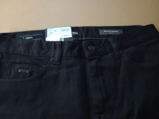 HUGO BOSS SLIM FIT BLACK DELAWARE JEANS - W30 L32