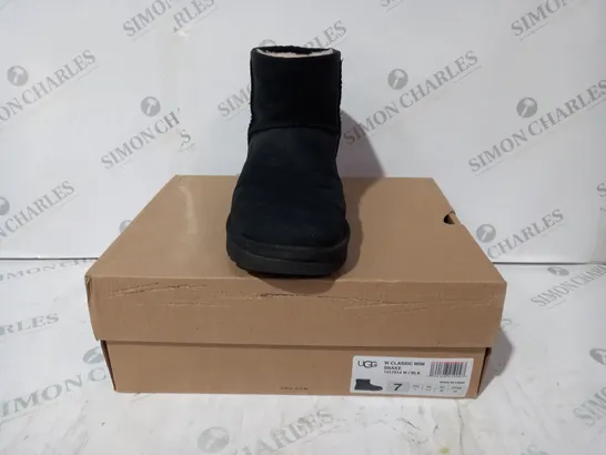 BOXED PAIR OF UGG CLASSIC MINI SHOES IN BLACK UK SIZE 5.5