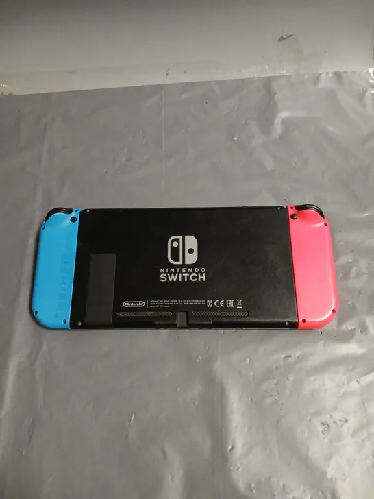 NINTENDO SWITCH MODEL HAC-001