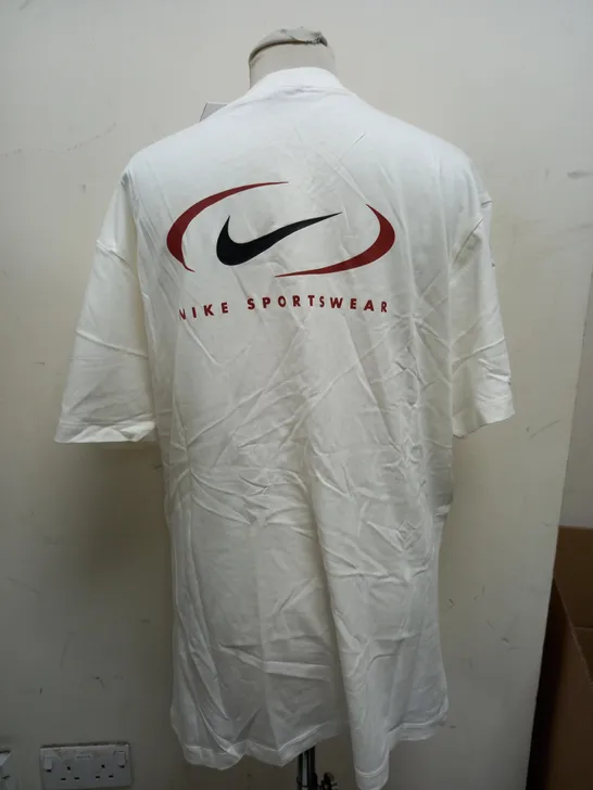 WOMENS NIKE SPORTSWEAE WHITE T-SHIRT - SIZE MEDIUM