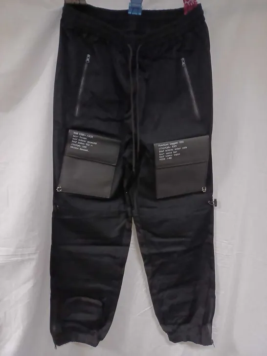 BRAND NEW KOI THE BANSHEE MEN'S CARGO TROUSERS, BLACK - SIZE XS