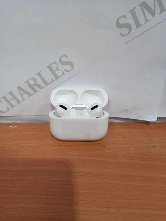 APPLE AIRPODS PRO