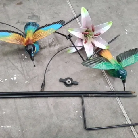 BOXED HOME2GARDEN HUMMINGBIRD WINDSPINNER