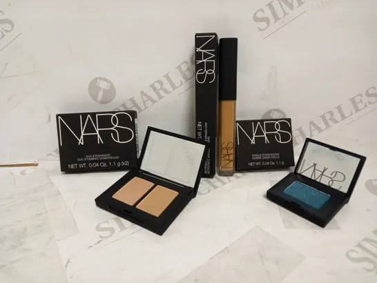 LOT OF 3 ASSORTED NARS PRODUCTS TO INCLUDE DUO EYESHADOW - ALHAMBRA 3921, SINGLE EYESHADOW - TROPIC 5362, RADIANT CREAMY CONCEALER -MED/DARK 2 CARAMEL 1237