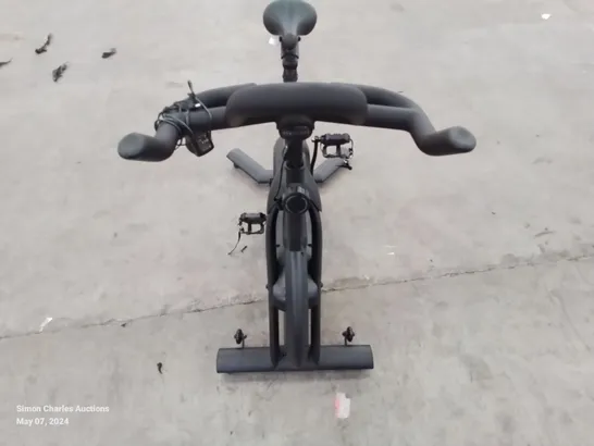 ECHELON CONNECT SPORT EXCERCISE BIKE 