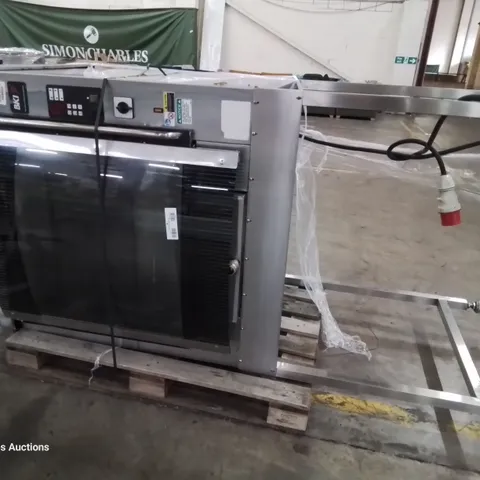 BKI ROTTISERI OVEN ON STAND