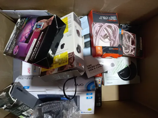 LOT OF APPROXIMATELY 20 ASSORTED HOUSEHOLD ITEMS TO INCLUDE ASDA TECH TRUE WIRELESS EARBUDS, BLACKWEB USB PC HEADSET, MIXX RX1 WIRELESS HEADPHONES, ETC