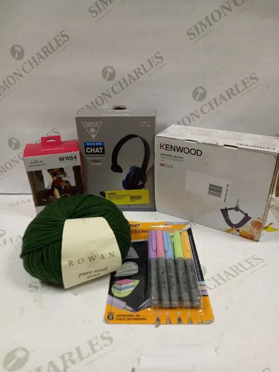 BOX OF APPROXIMATELY 15 ASSORTED HOMEWARE & ELECTRICAL ITEMS TO INCLUDE TURTLE BEACH HEADSET, BIC MARKING PENS, PURE WOOL YARN ETC 