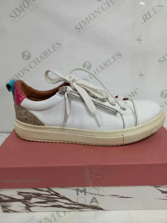 MODA IN PELLE ASINDA TRAINER - SIZE 7