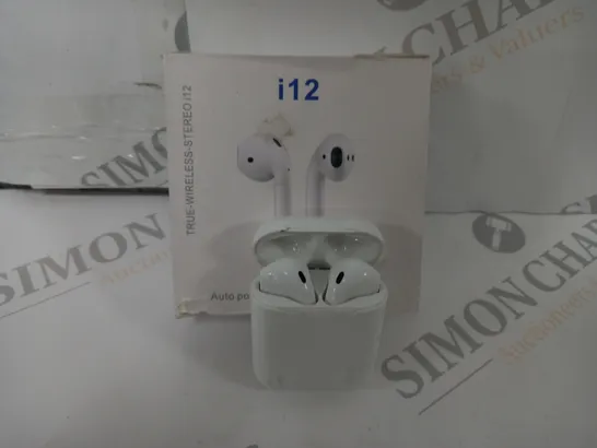 BOXED I12 TRUE WIRLESS EARBUDS IN WHITE