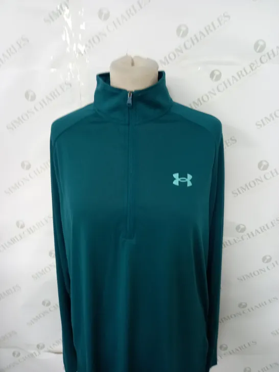 UNDER ARMOUR HALF ZIP TOP SIZE M