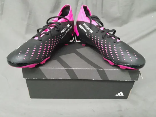 BOXED PAIR OF ADIDAS PREDATOR ACCURACY .3 SHOES IN BLACK/PINK/WHITE UK SIZE 5