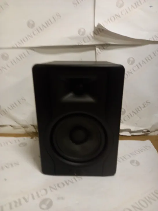 M-AUDIO BX5 D3 - COMPACT ACTIVE STUDIO MONITOR SPEAKER