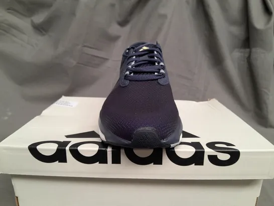 BOXED ADIDAS AVRY NAVY TRAINERS - UK 6