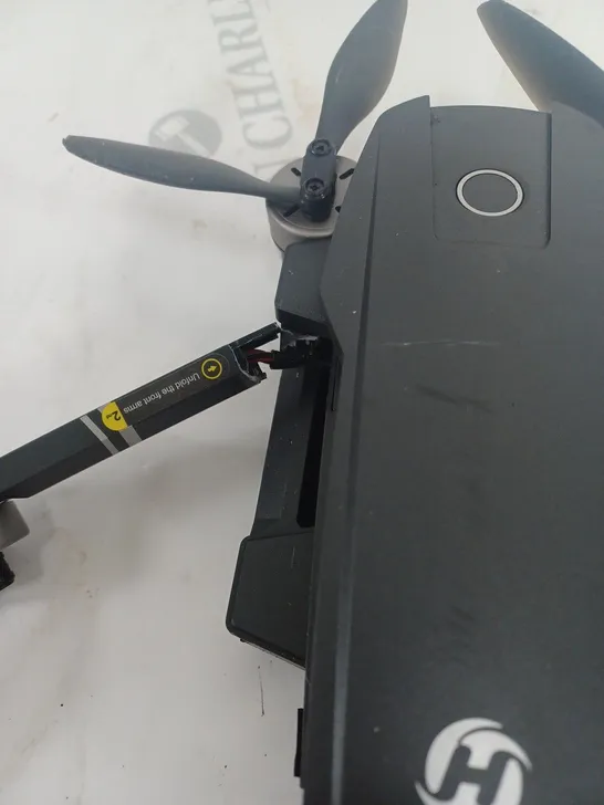 HOLY STONE HS720 FOLDABLE DRONE 