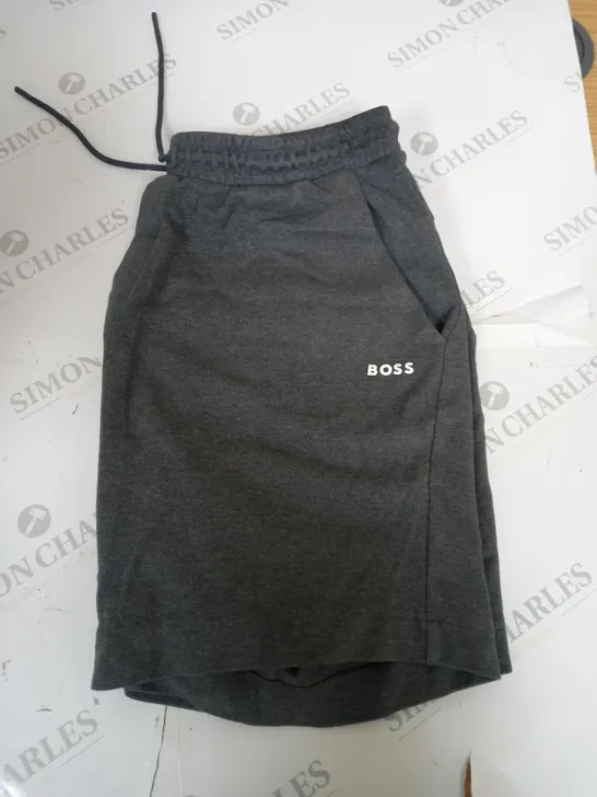 HUGO BOSS FLEECED SHORTS SIZE XL