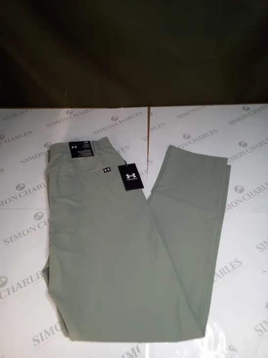 UNDER ARMOUR DRIVE TAPERED PANTS SIZE 30/32"