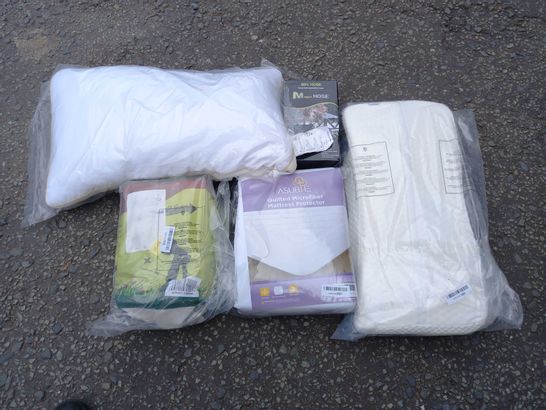 PALLET OF ASSORTED SOFT FURNISHINGS TO INCLUDE; MAGIC HOSE, ASUBIE MATTRESS PROTECTOR AND UMI MEMORY FOAM PILLOW