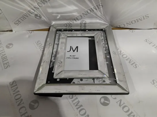 BOXED JULIEN MACDONALD FLOATING CRYSTALS PICTURE FRAMES