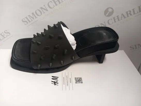 BOXED H AND M INNOVATION CHERISH WASTE SIZE 37 