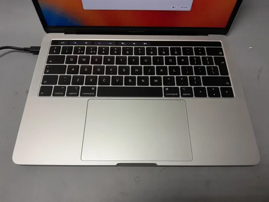 APPLE MACBOOK PRO - A2159