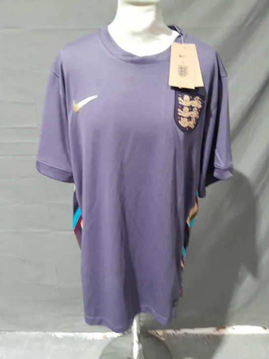 ENGLAND FOOTBALL T-SHIRT IN PURPLE - XL