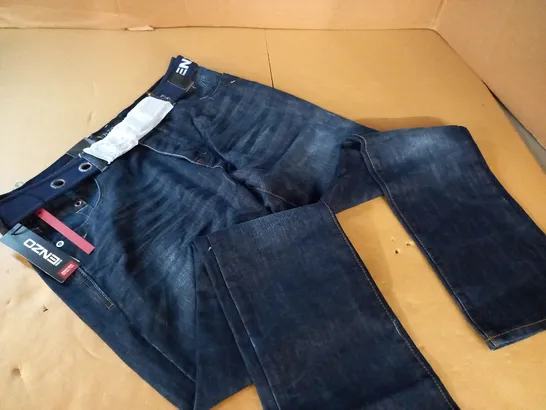 ENZO STRAIGHT FIT JEANS - 34 R