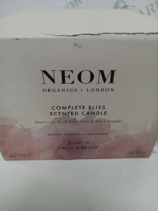 NEOM LONDON SCENTED CANDLE 