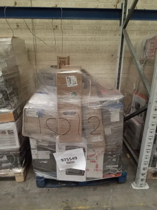 PALLET OF APPROXIMATELY 16 ASSORTED MONITORS INCLUDING: