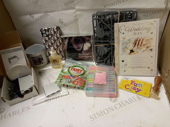 LOT OF APPROX 12 ASSORTED HOUSEHOLD ITEMS TO INCLUDE RACHAEL YAMAGATA CD, KIDS MAGIC GEL PENS, WEDDING DAY CARD, ETC