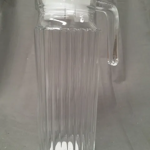 BOX OF 4 UNBRANDED GLASS JUGS