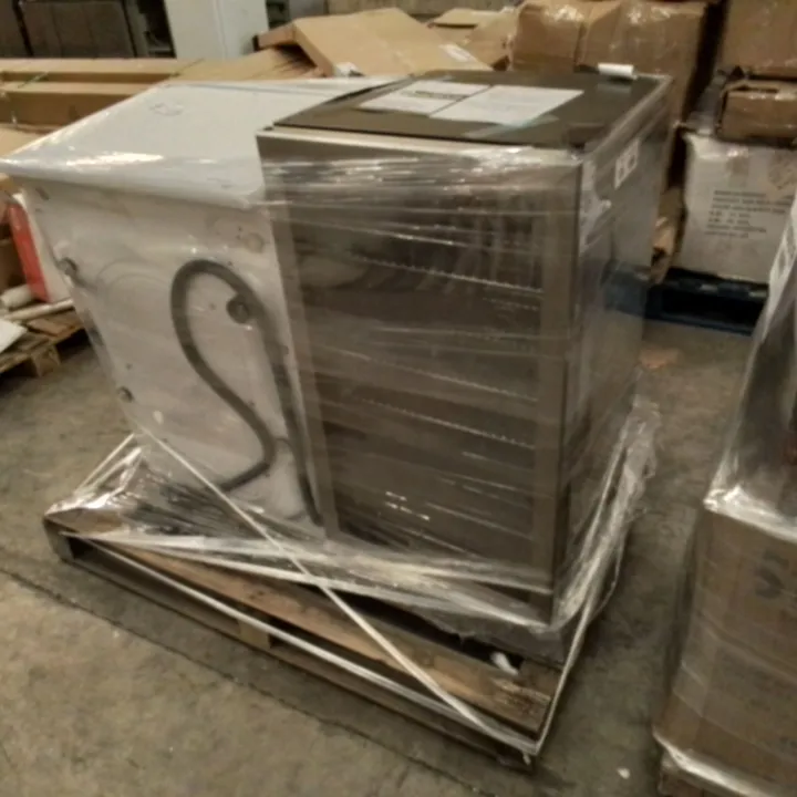 HCU1492DE FREESTANDING WASHING MACHINE 4581125Simon Charles Auctioneers