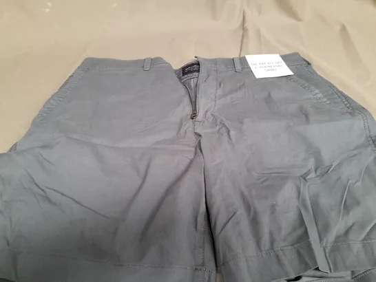 ABERCROMBIE & FITCH 7 PLAINFRONT SHORTS IN NAVY - SIZE 33