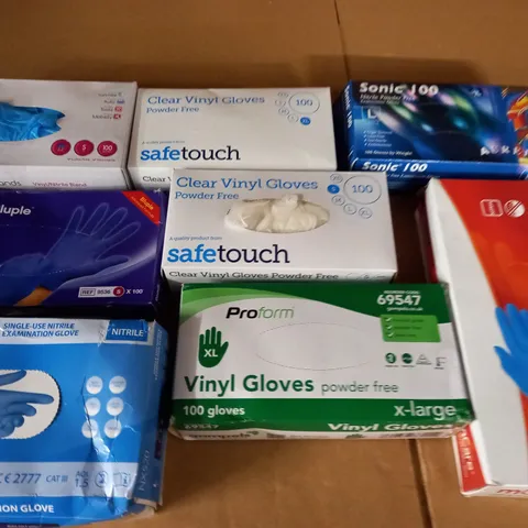 LOT OF ASSORTED BOXES OF EXAMINATION GLOVES - BOX MEASURES 46X34X30CM