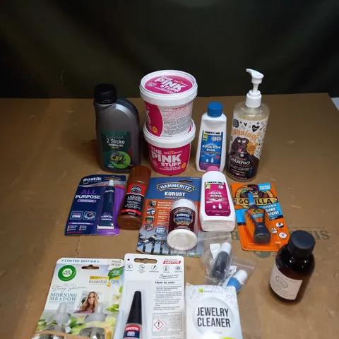 LOT OF ASSORTED HOUSEHOLD ITEMS TO INCLUDE THE PINK STUFF, GORILLA GLUE AND DOG SHAMPOO