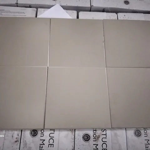 PALLET OF APPROXIMATELY 32 BOXES OF 25 BRAND NEW ASTUCE MAT BRUN ARGILEUX 20X20CM TILES - EACH PACK COVERS APPROXIMATELY 1M² (TOTAL APPROX. 32 SQ.METRES)