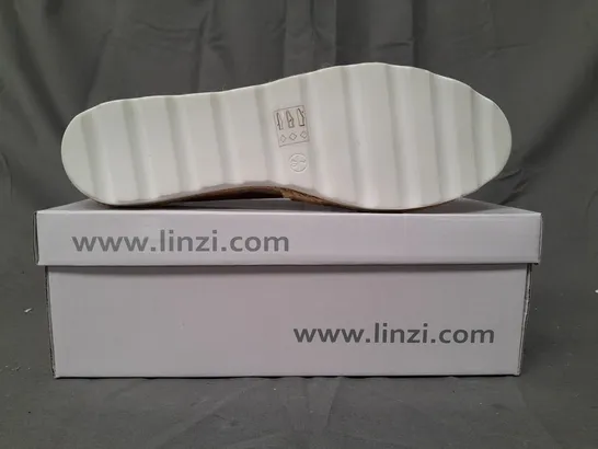 BOX OF APPROXIMATELY 10 BOXED PAIRS OF LINZI SLIP-ON SHOES IN ROSE GOLD - VARIOUS SIZES