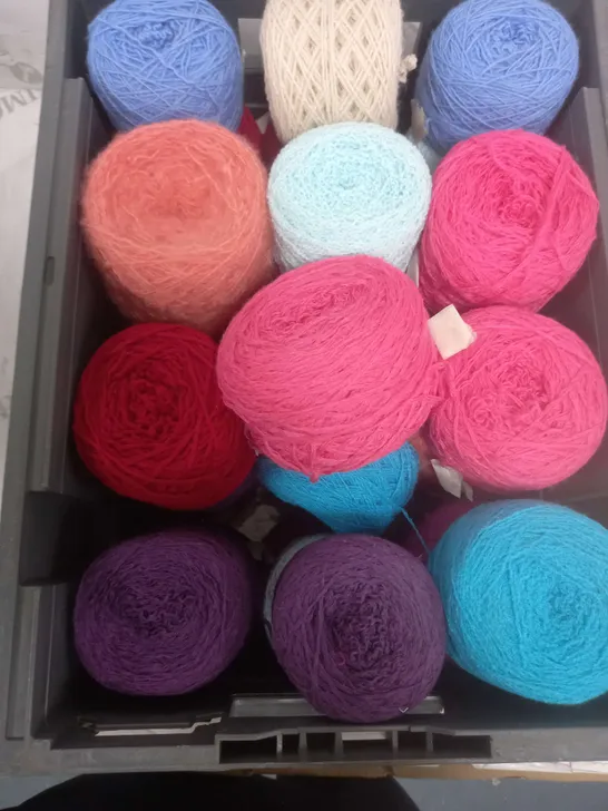 BOX OF APPROXIMATELY 30 PCS OF YARN TO INCLUDE PINK, BLUE, RED ETC