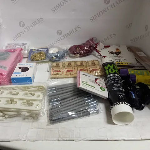 LOT OF ASSORTED HOUSEHOLD GOODS TO INCLUDE WP100, PEARL SCOURERS, RAT TRAPS ETC.