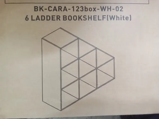 BOXED 6 LADDER BOOKSHELF - WHITE/GREY