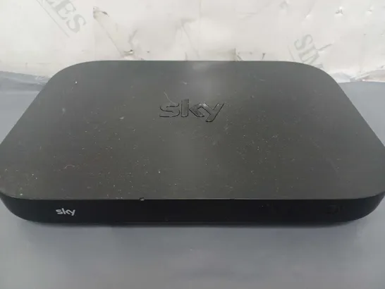 SKY EM150 Q MINI BOX