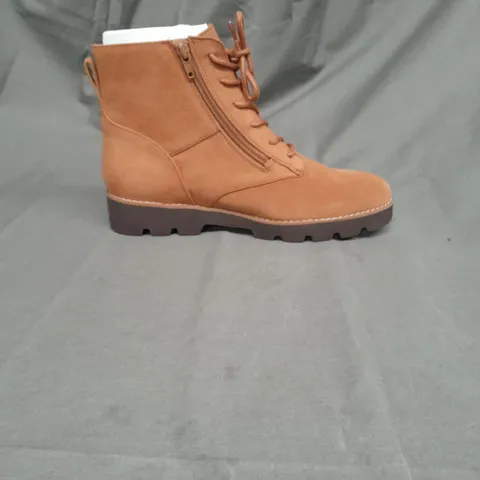 VIONIC LADIES TOFFEE SUEDE LACE UP BOOTS SIZE 6.5