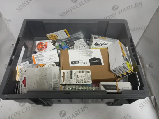 LARGE QUANTITY OF ASSORTED BATTERIES IN VARIOUS MODELS 