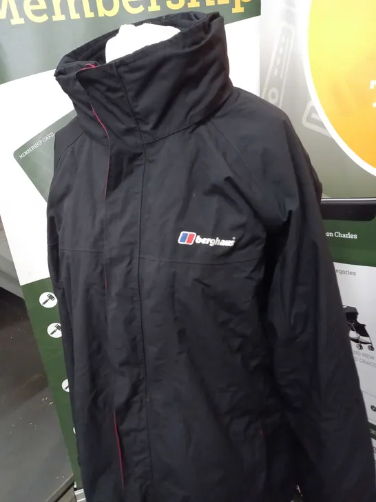 MENS BERGHAUS ZIPPED JACKET SIZE XXL