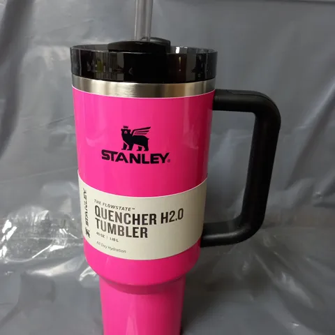 STANLEY QUENCHER H2.0 TUMBLER IN PINK