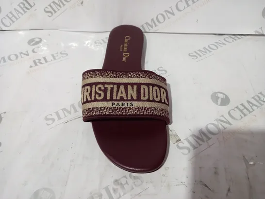 BOXED PAIR OF CHRISTIAN DIOR PARIS SLIDERS IN MAROON EU SIZE 42