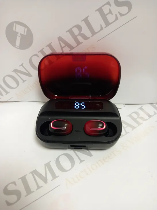 BOXED WIRELESS EARBUDS HBQ-Q82TWS