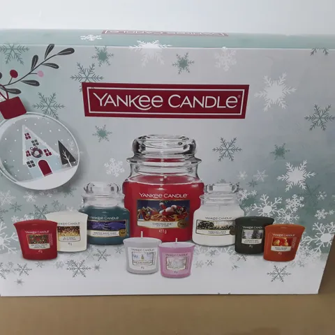 YANKEE CANDLE SEASONAL 9 CANDLE SET